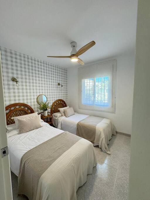 Nuevo Torrox Deluxe Beach & Piscina Eksteriør bilde