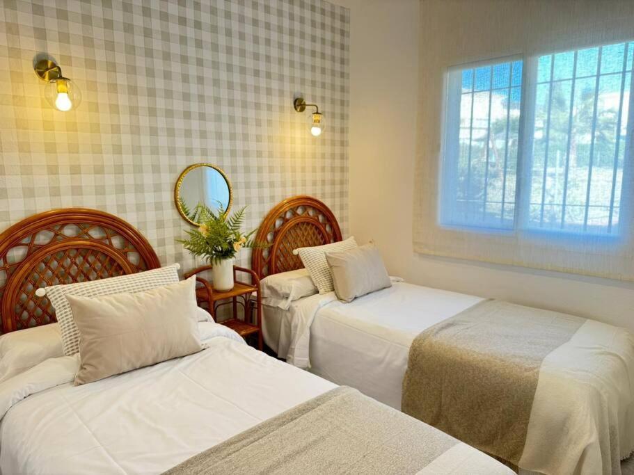 Nuevo Torrox Deluxe Beach & Piscina Eksteriør bilde