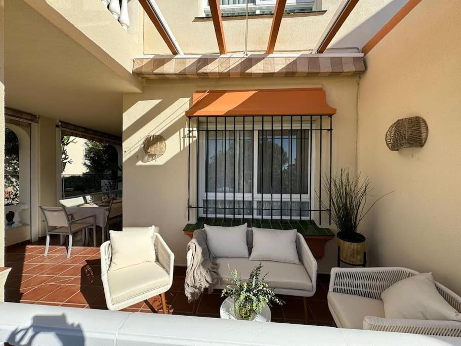 Nuevo Torrox Deluxe Beach & Piscina Eksteriør bilde