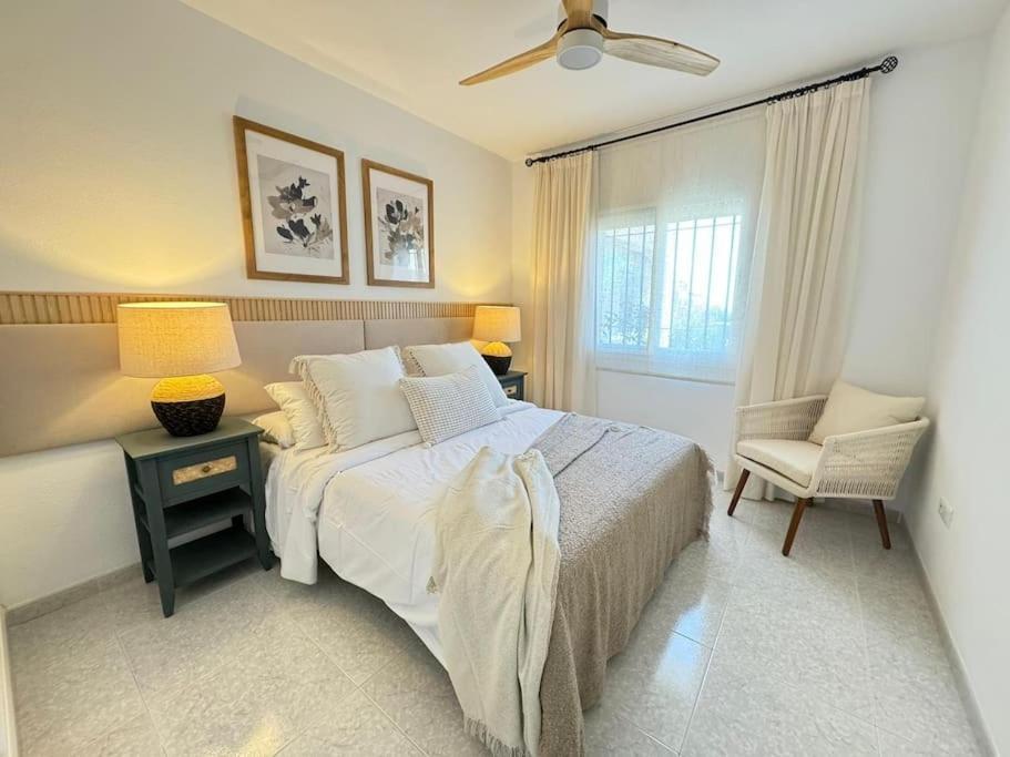Nuevo Torrox Deluxe Beach & Piscina Eksteriør bilde