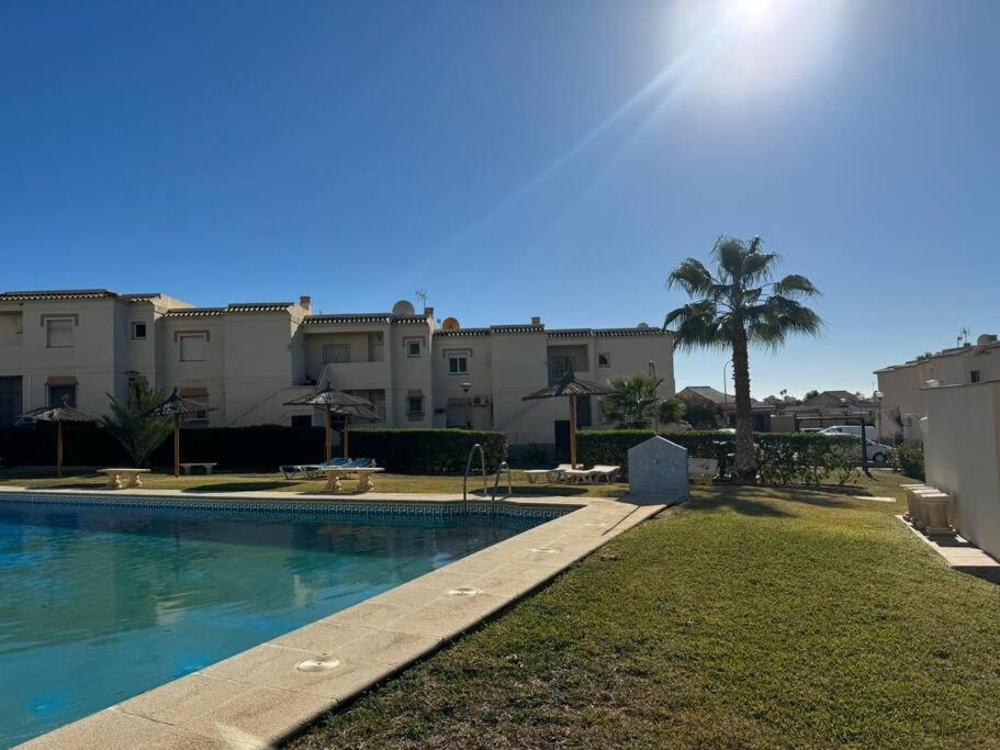 Nuevo Torrox Deluxe Beach & Piscina Eksteriør bilde